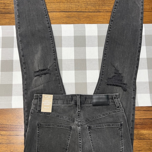 MADEWELL Curvy High-rise Skinny Jeans in Black Sea - Picture 2 of 9